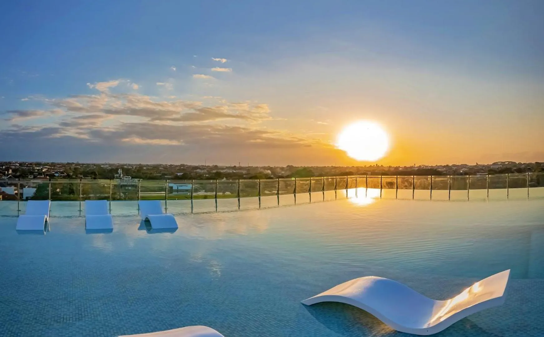 The One Umalas Aparthotel Canggu