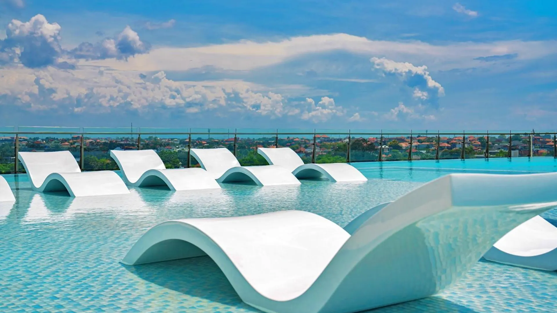 The One Umalas Aparthotel Canggu